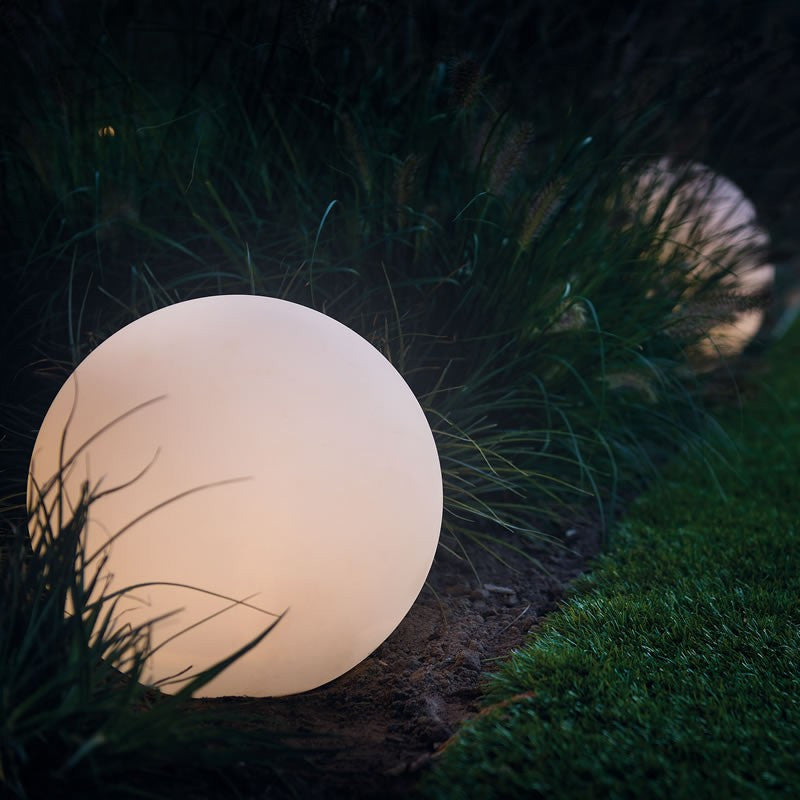 Veyra Aura Outdoor LED Globe Lamp