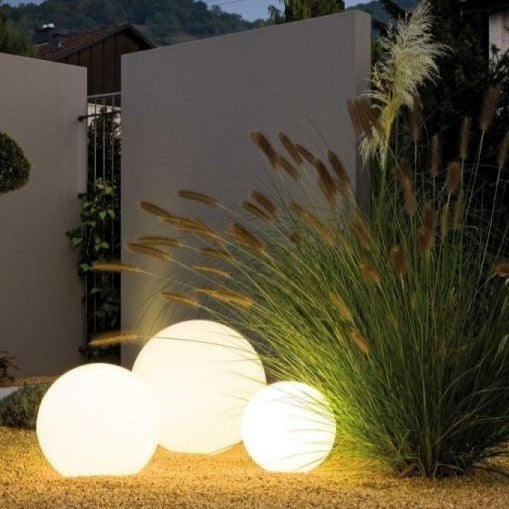 Veyra Aura Outdoor LED Globe Lamp
