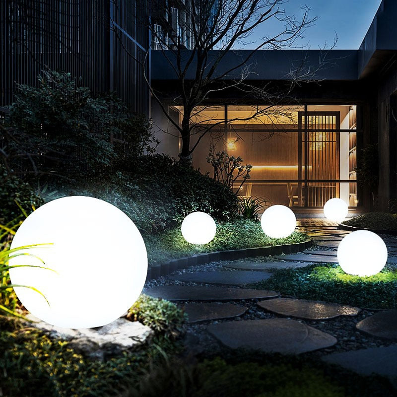 Veyra Aura Outdoor LED Globe Lamp