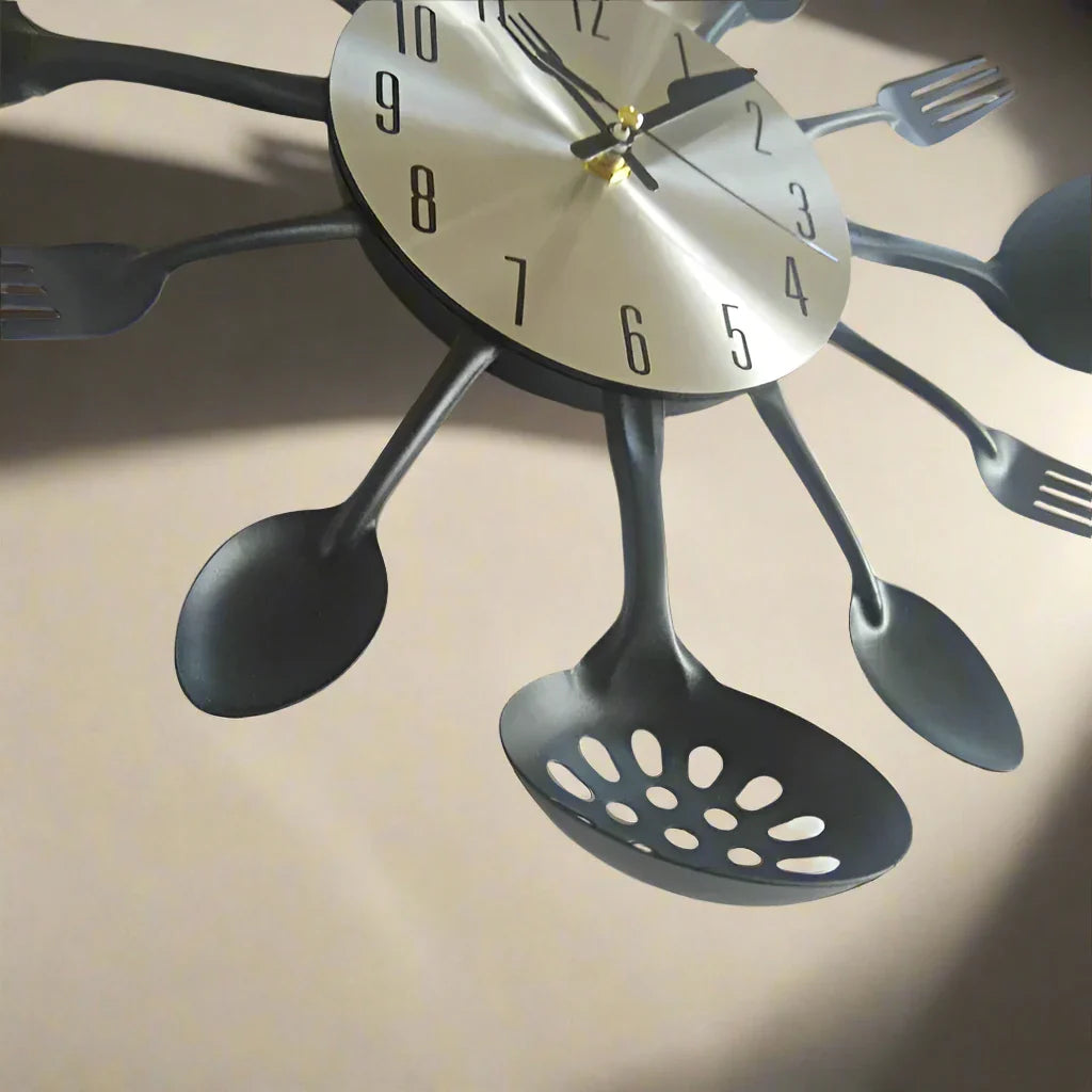 Lionea Chef’s Utensil Clock
