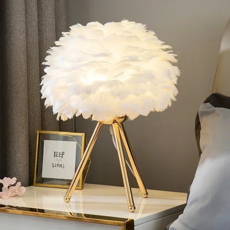 Pluma Feather Table Lamp