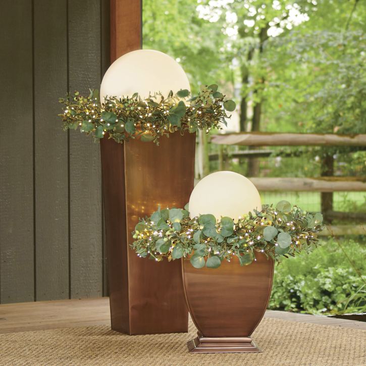Veyra Aura Outdoor LED Globe Lamp