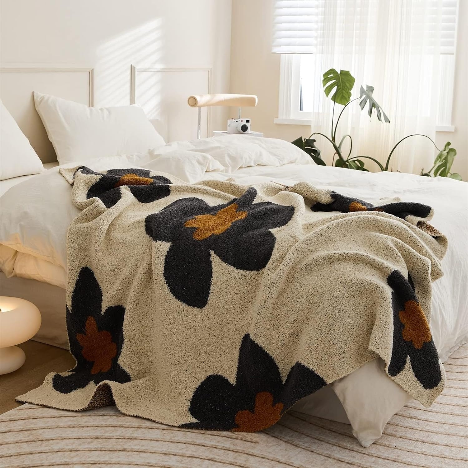 Bellora Bloom Knit Throw Blanket